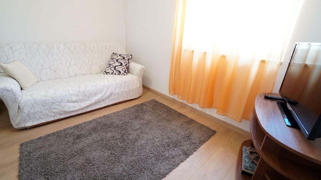 Apartment Ana Vinjerac Luaran gambar