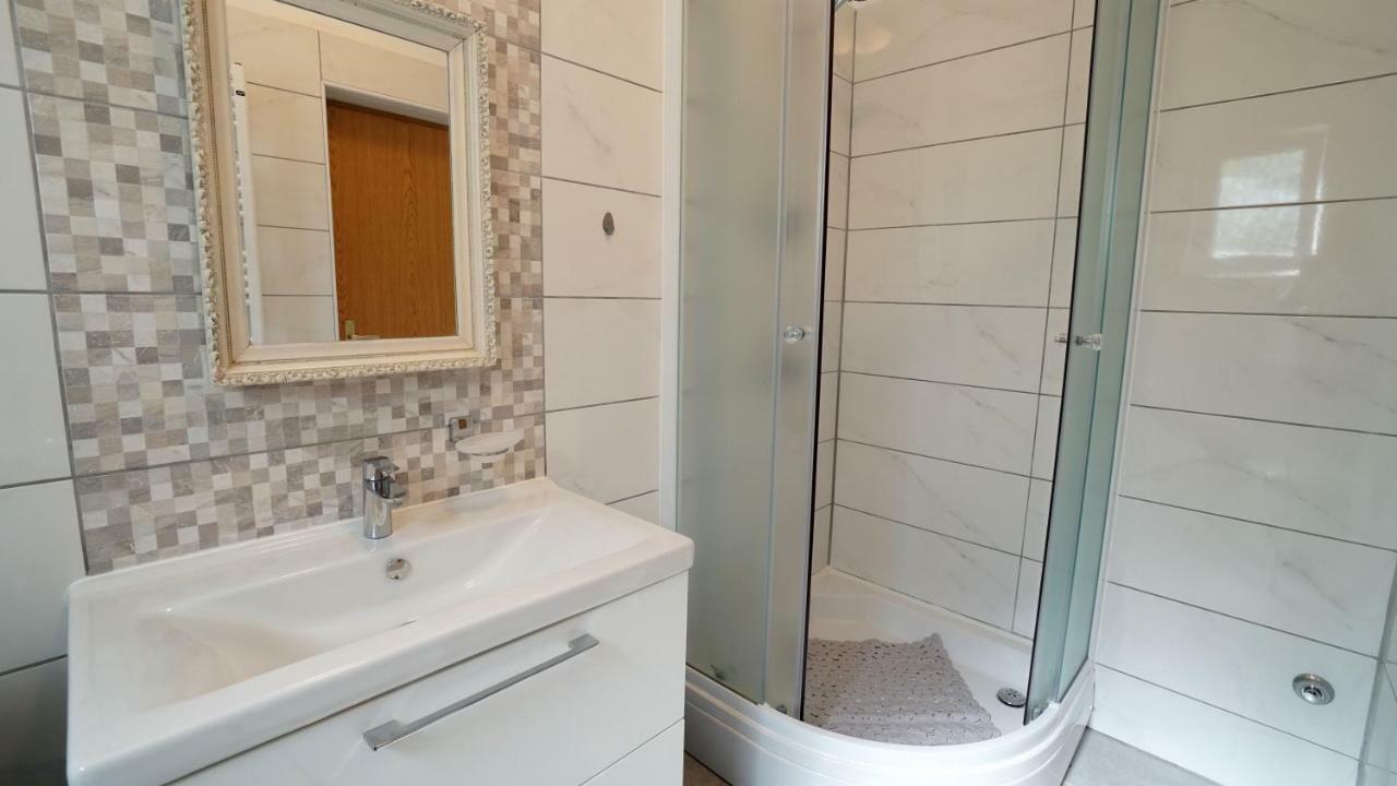 Apartment Ana Vinjerac Luaran gambar