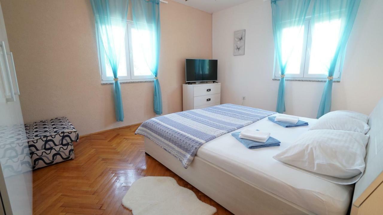 Apartment Ana Vinjerac Luaran gambar